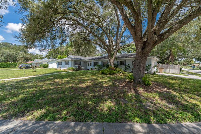 518 Coach Lane - Photo 1