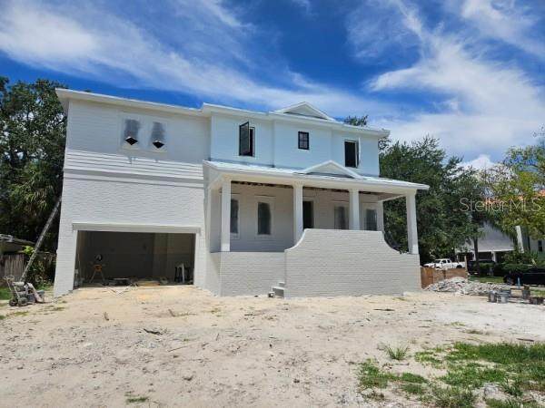 610 Ontario Avenue - Photo 1