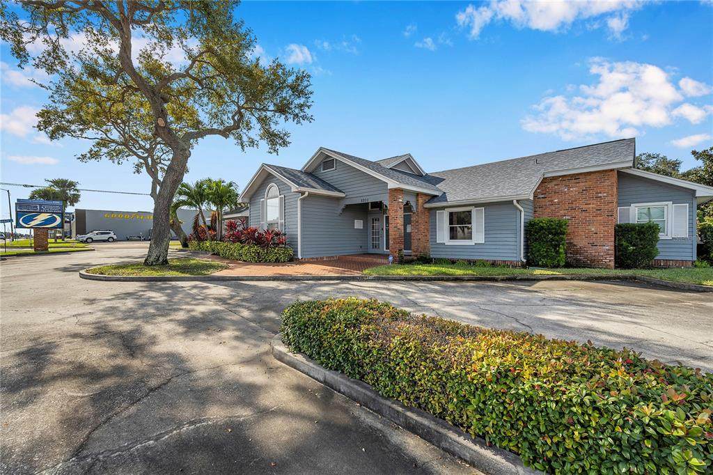 8200 Seminole Boulevard - Photo 1
