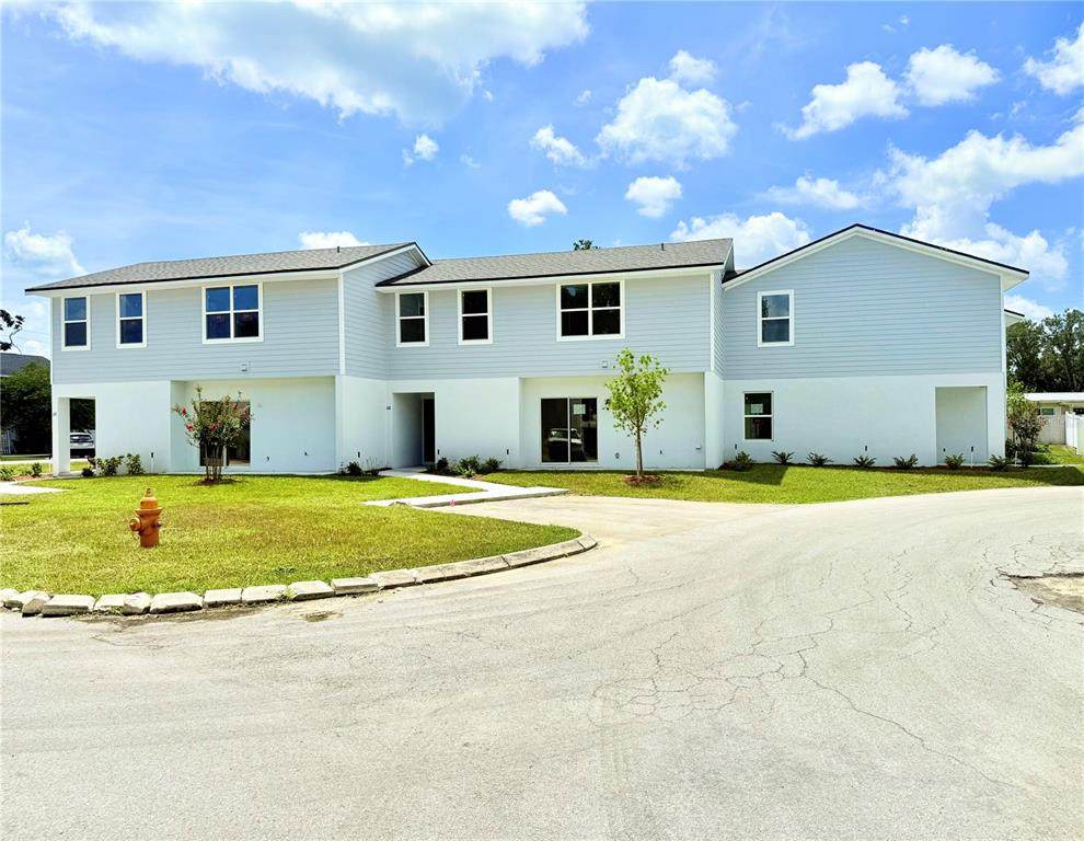 222 Carpenters Way - Photo 1