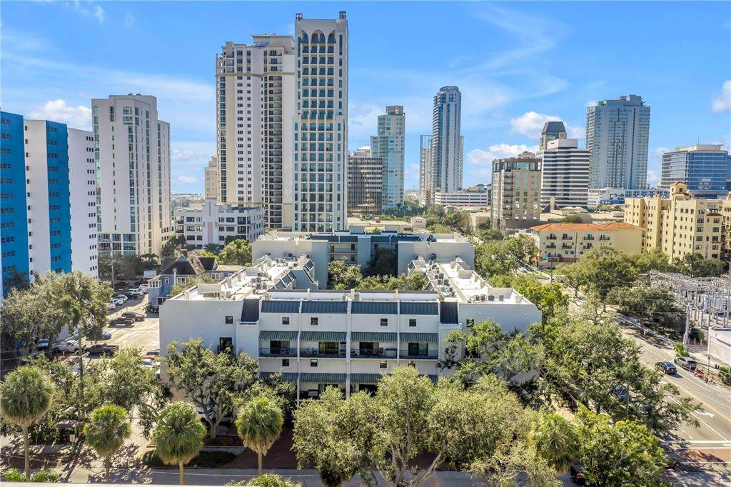 105 4TH Avenue - Photo 1