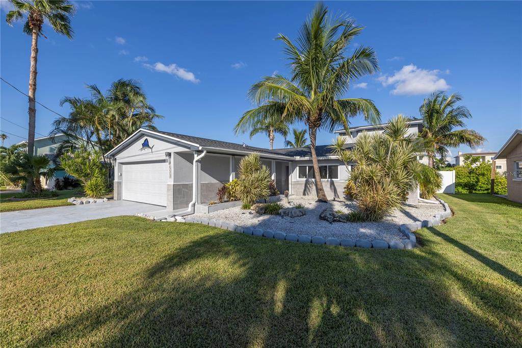 533 Lillian Drive - Photo 1