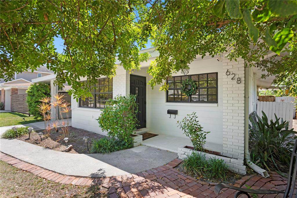 628 Bosphorous Avenue - Photo 1