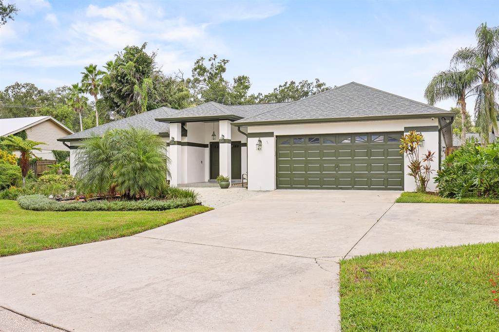 1004 Hollyberry Court - Photo 1