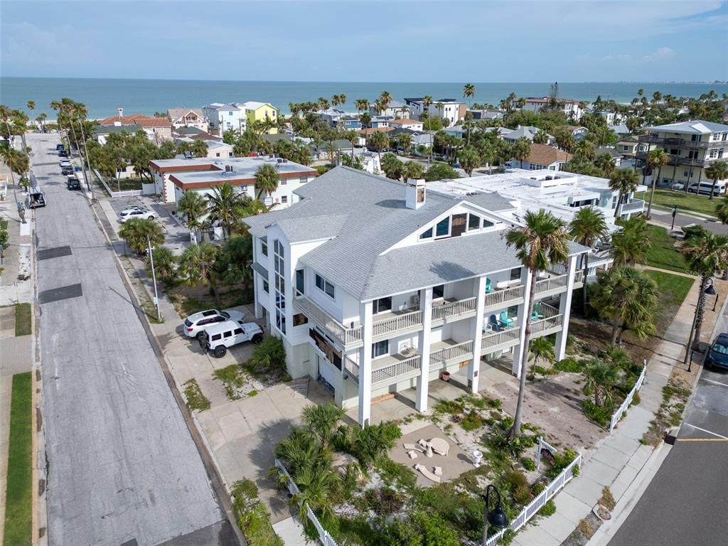 1104 Pass A Grille Way - Photo 1