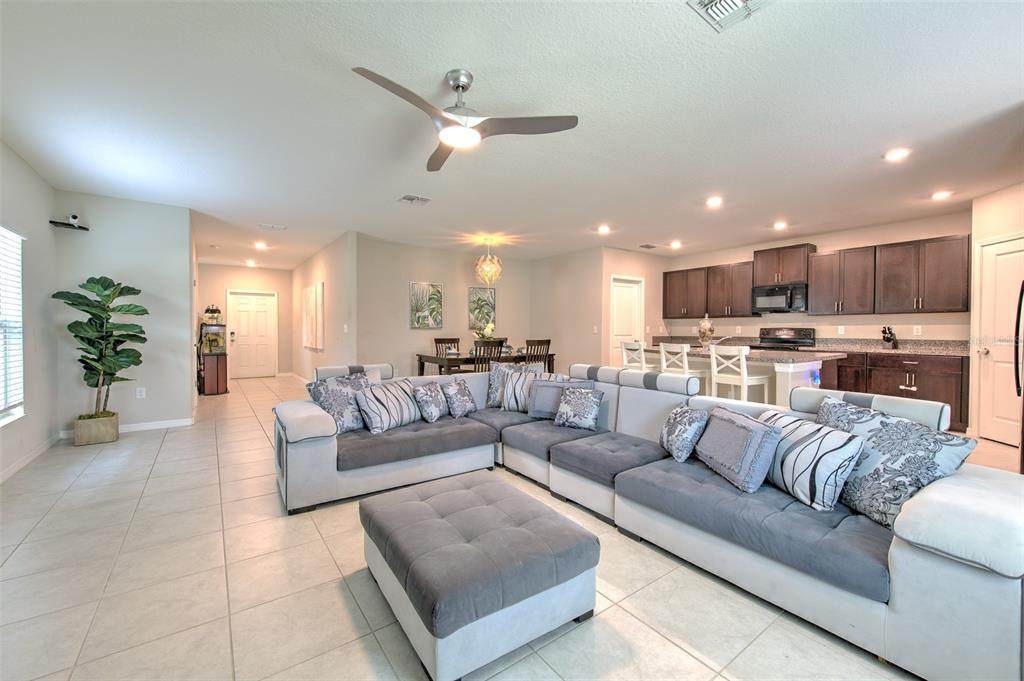 10210 White Linen Avenue - Photo 1
