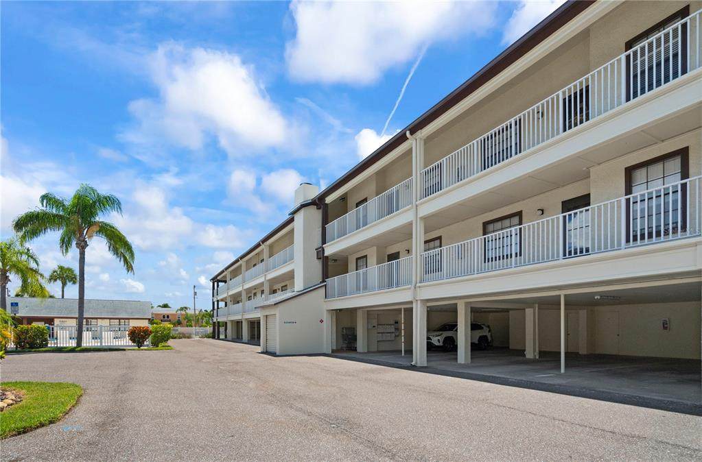 340 Causeway Boulevard - Photo 1
