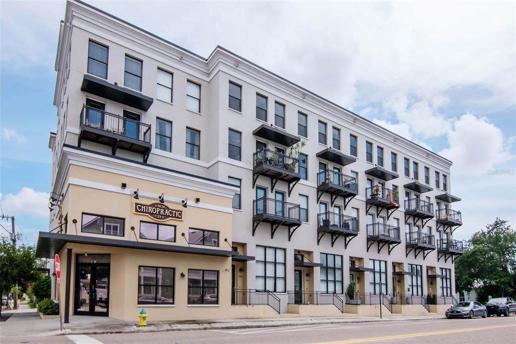 1621 4TH Avenue - Photo 1