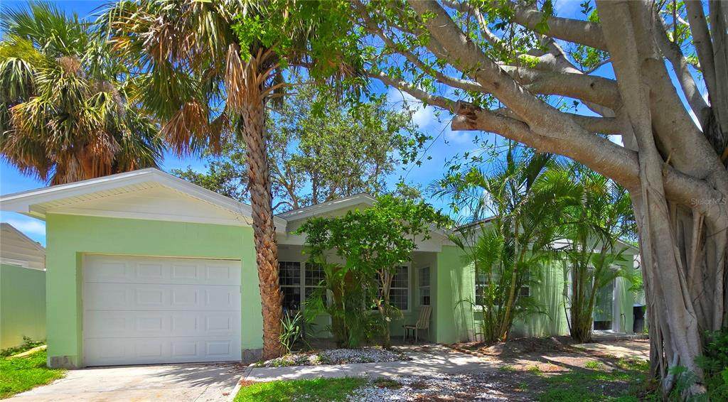 750 Bay Esplanade - Photo 1