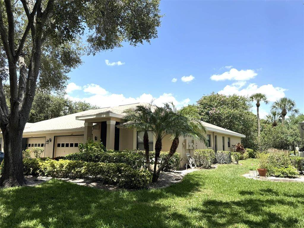 1609 Laughton Place - Photo 1