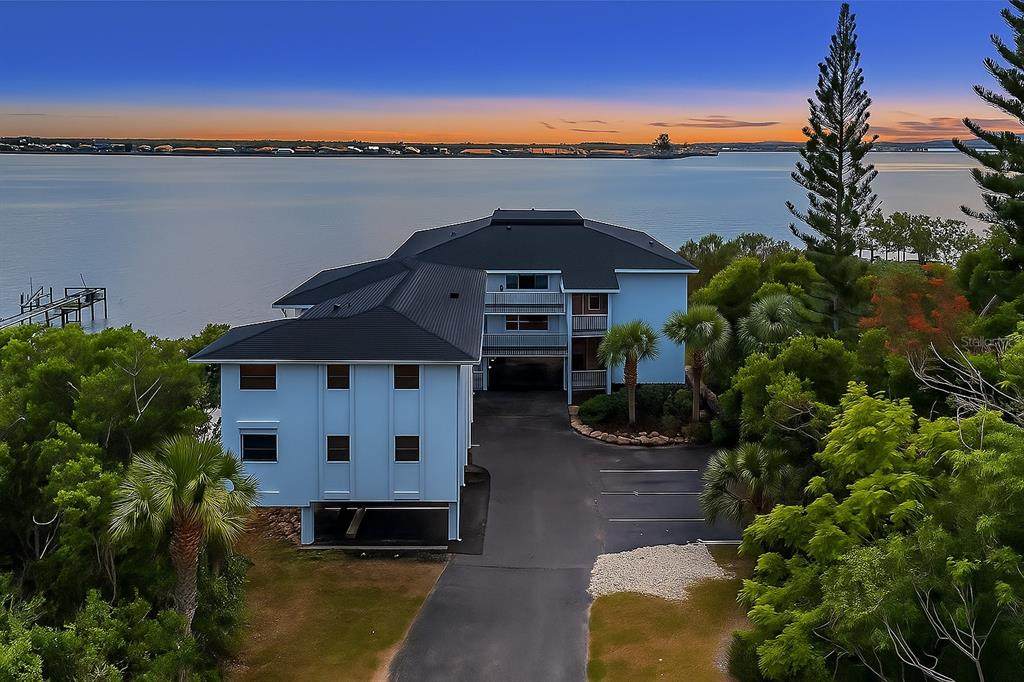 4403 7TH Street - Photo 1