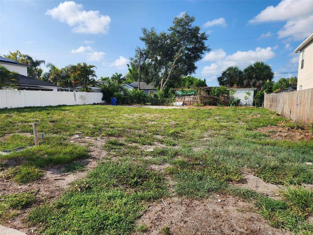 1748 31ST Avenue - Photo 1