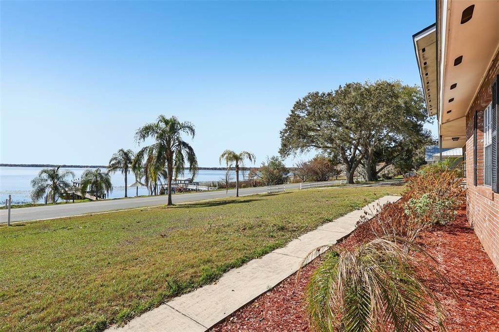 1218 Lake Ariana Boulevard - Photo 1