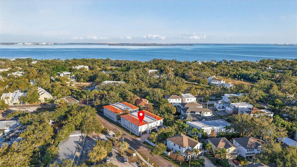 5601 Bayshore Boulevard - Photo 1