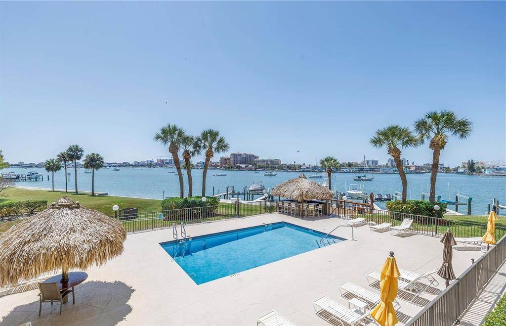 650 Island Way - Photo 1