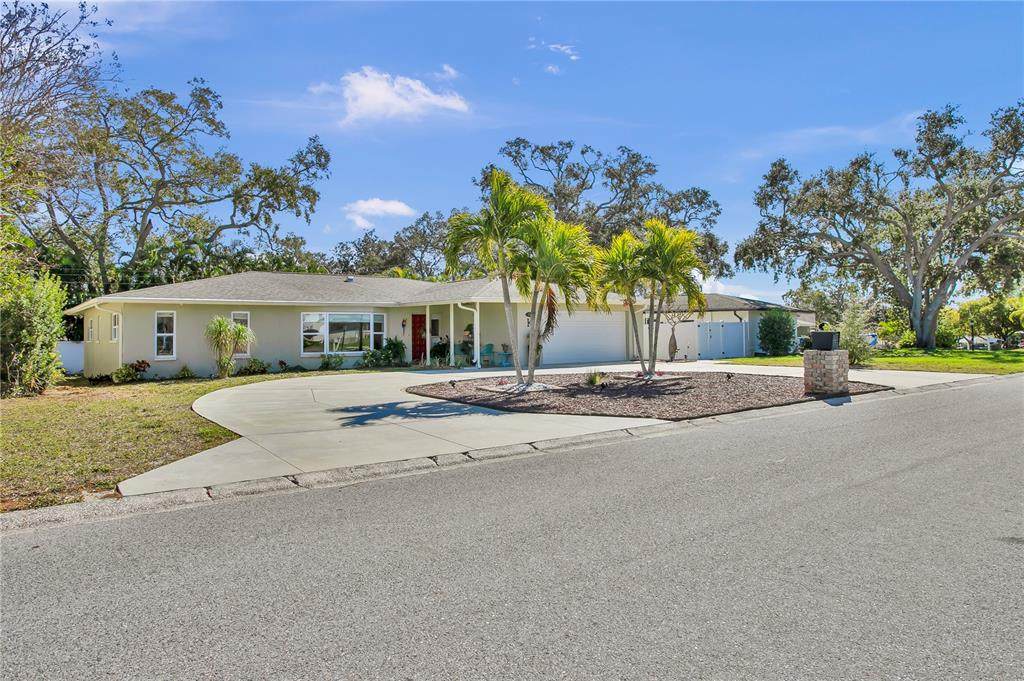 855 Fountainhead Drive - Photo 1