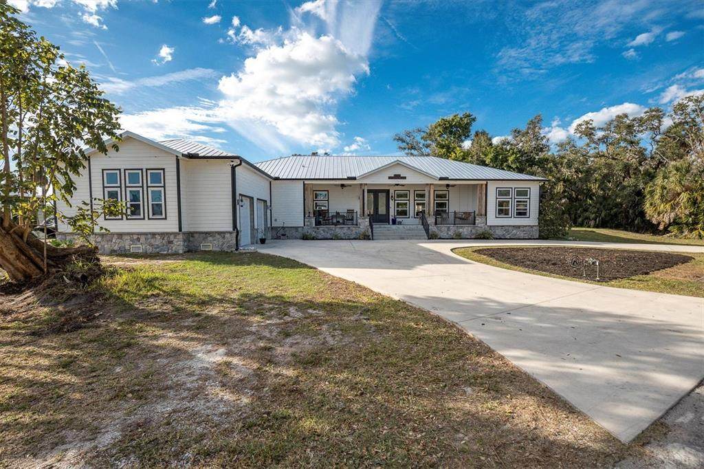 1605 Center Road - Photo 1