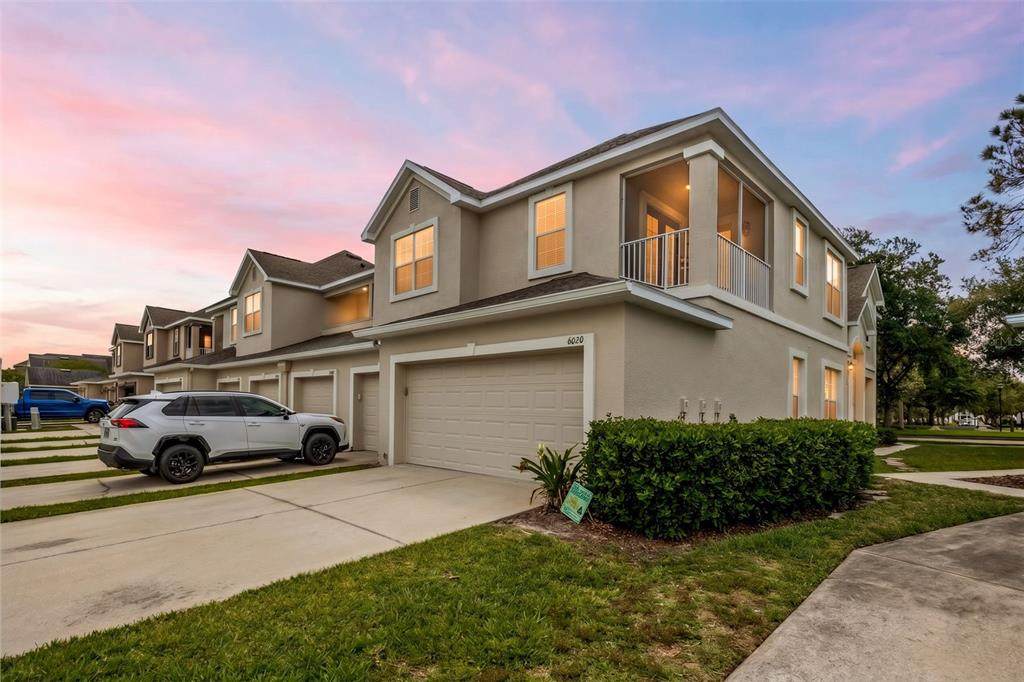 6020 Fishhawk Crossing Boulevard - Photo 1