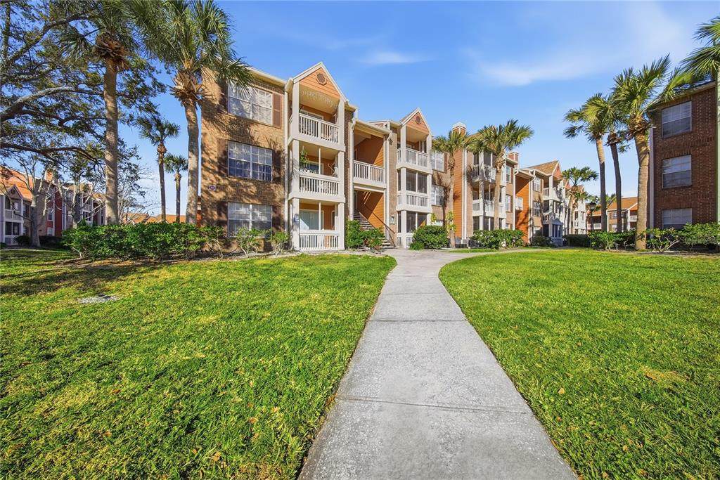 10200 Gandy Boulevard - Photo 1