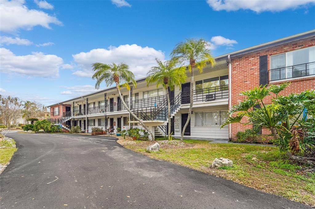 1345 Drew Street - Photo 1