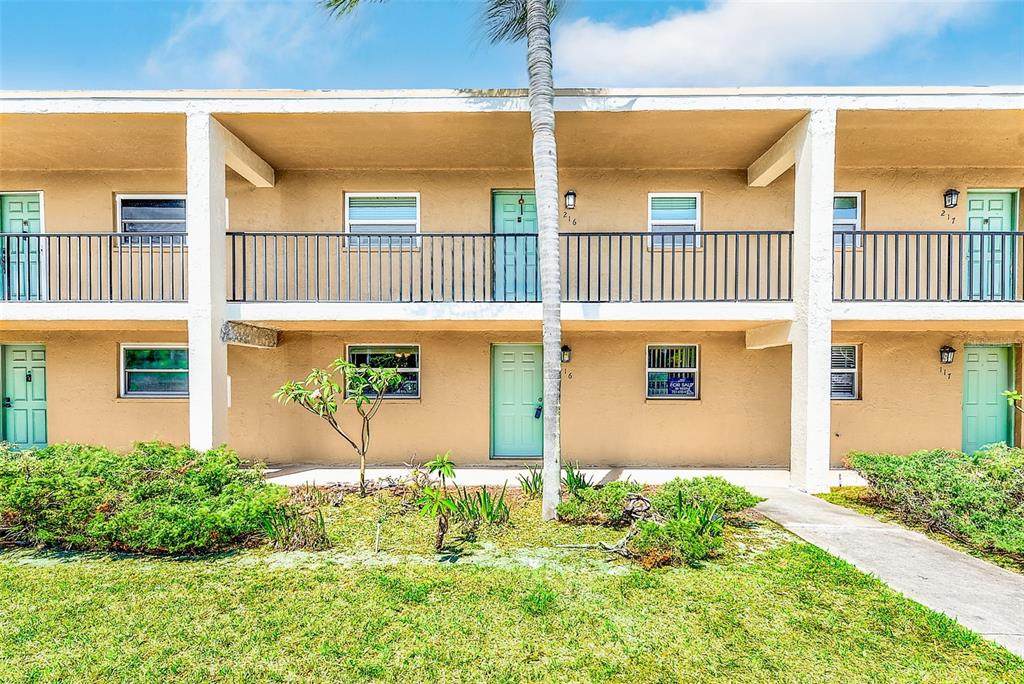 12300 Park Boulevard - Photo 1