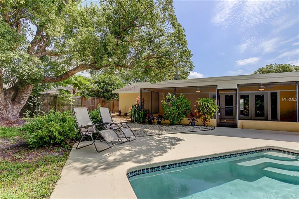 2136 Bay Hills Boulevard - Photo 1
