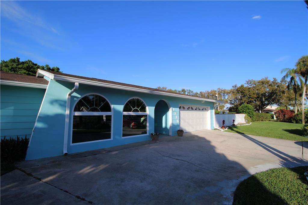 1325 40TH Avenue - Photo 1