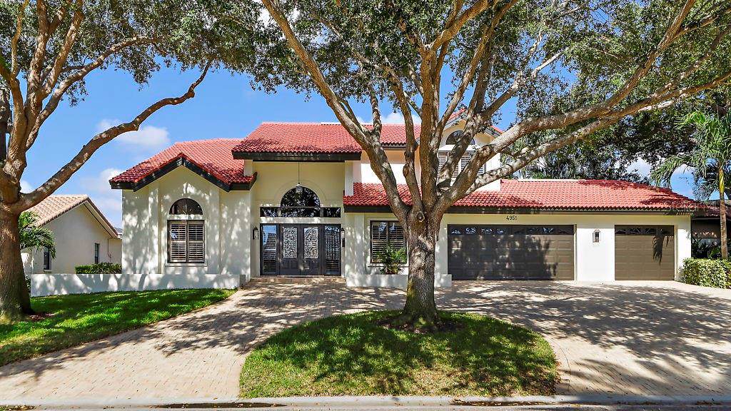 4951 61ST Avenue - Photo 1