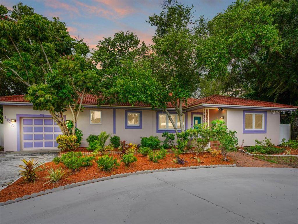 1340 Indian Rocks Road - Photo 1