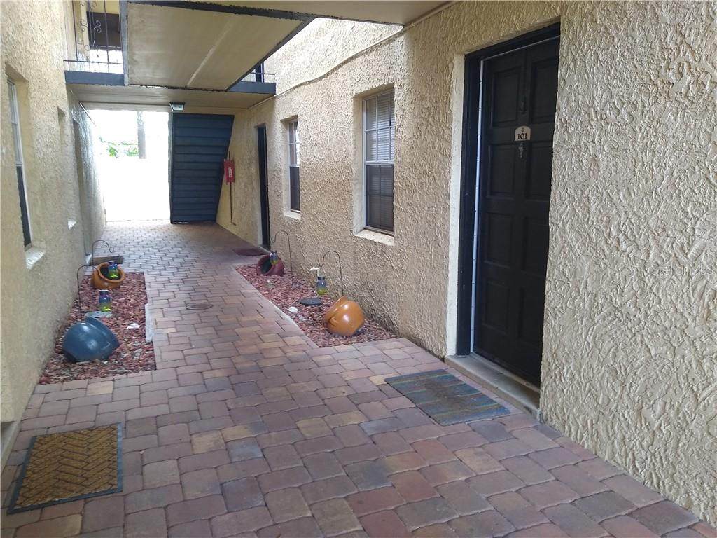 5302 Kennedy Boulevard - Photo 1