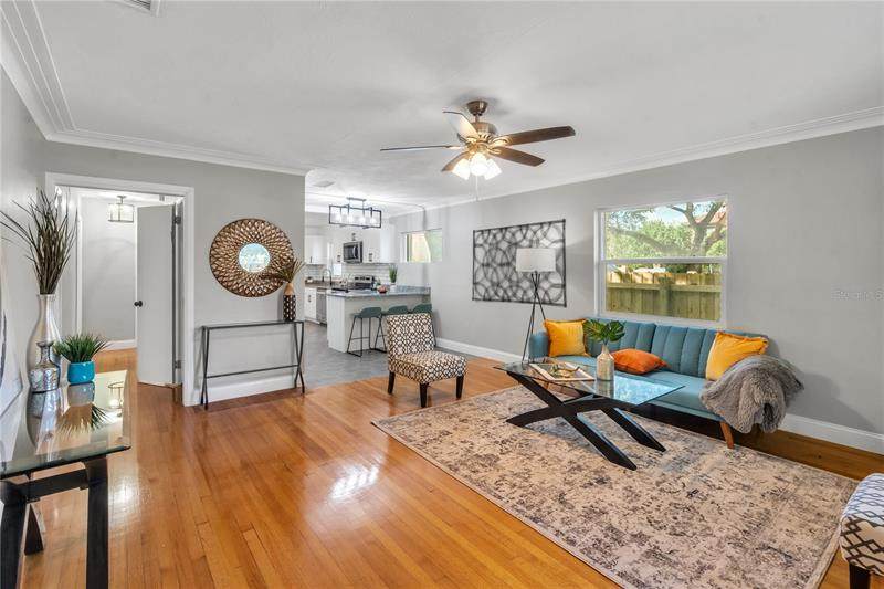 900 38TH Avenue - Photo 1