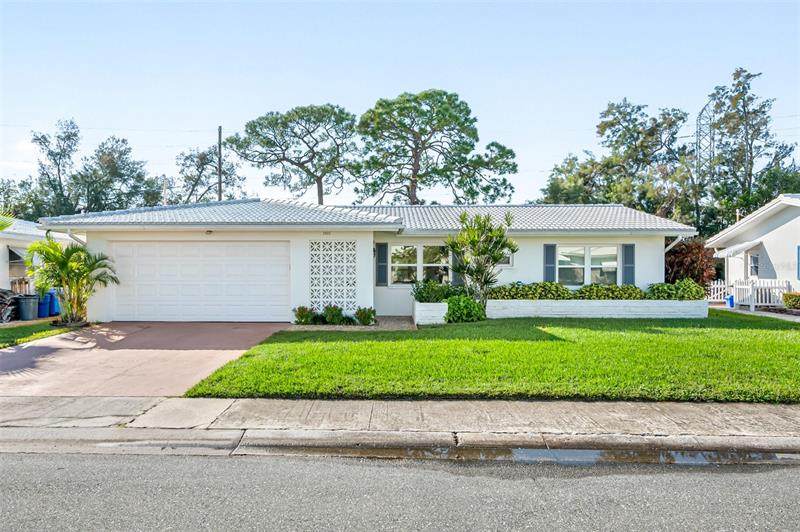 3902 97TH Avenue - Photo 1