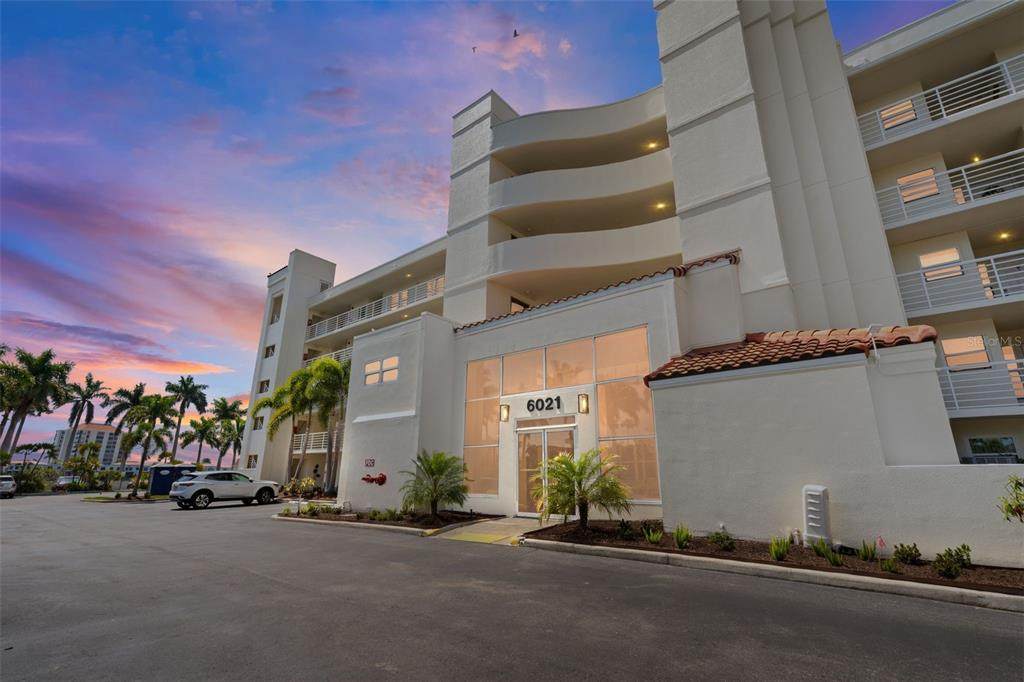 6021 Bahia Del Mar Circle - Photo 1