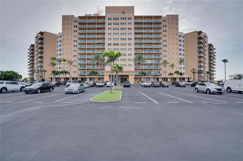 880 Mandalay Avenue - Photo 1