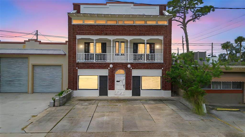 204 Magnolia Street - Photo 1