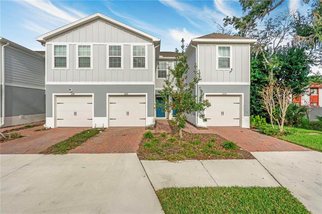 2212 Fluorescent Way - Photo 1
