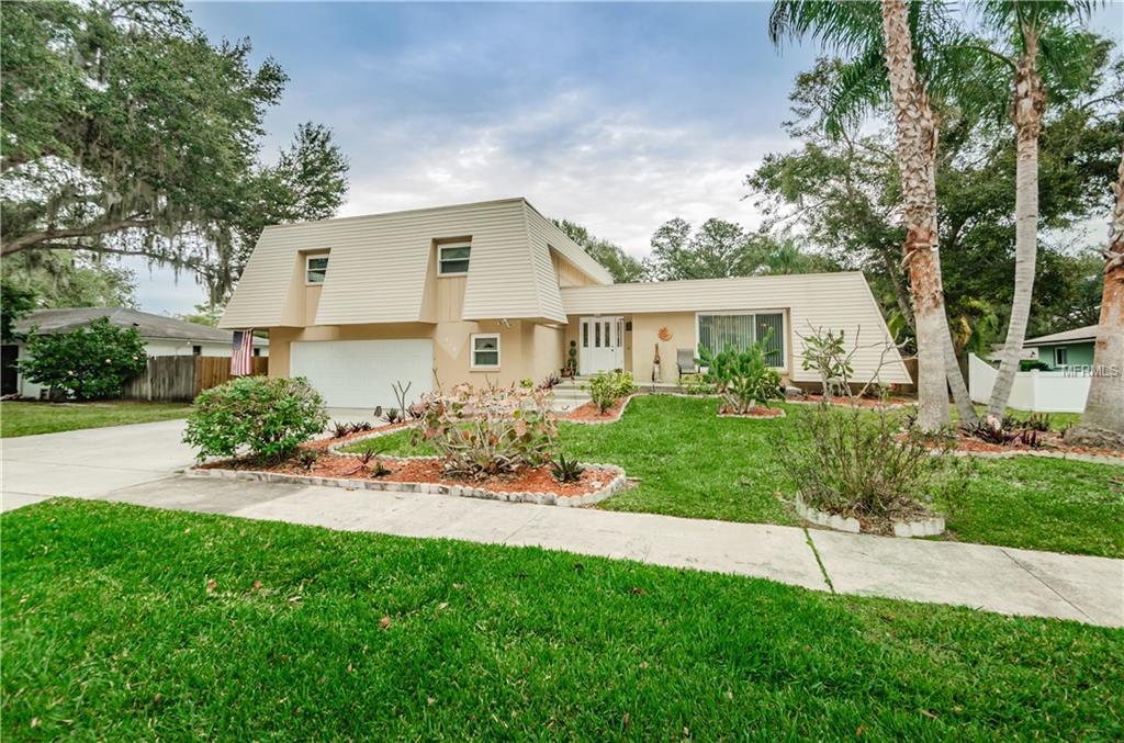 916 Highview Drive - Photo 1