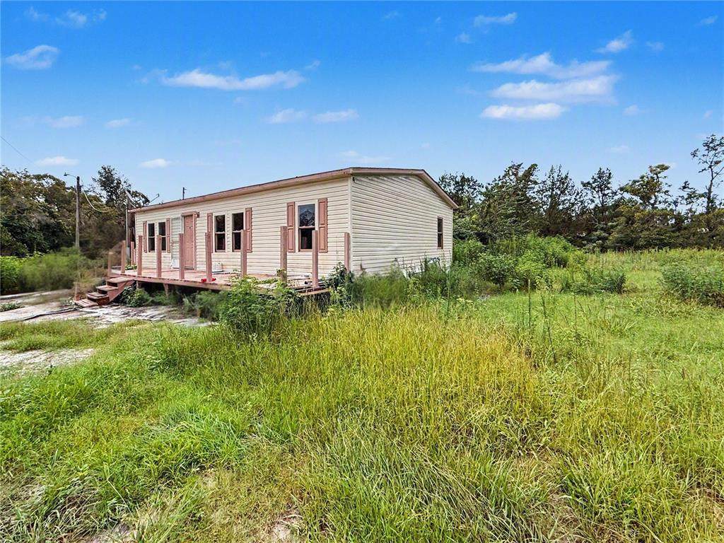 16036 Bosley Drive - Photo 1