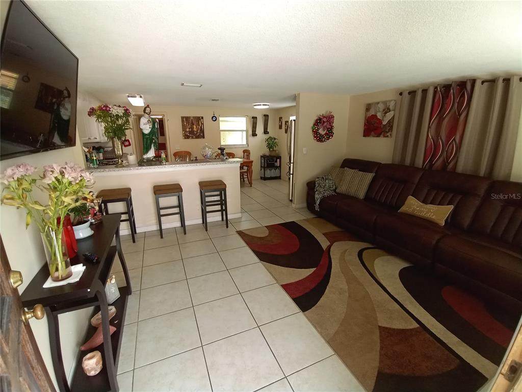 711 13TH Street - Photo 1
