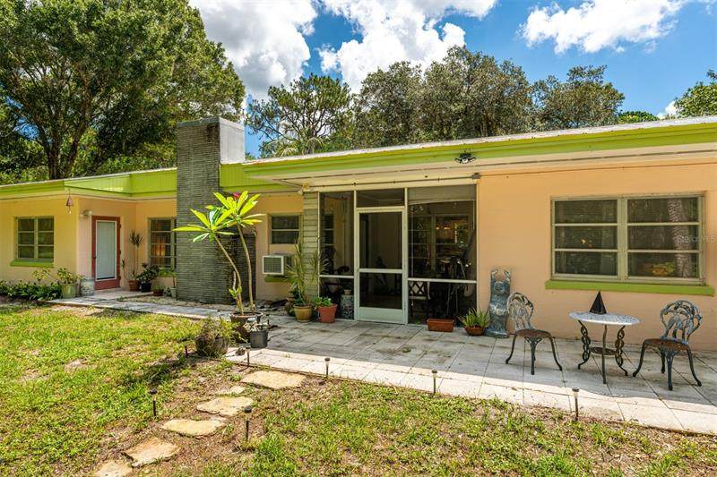1210 Twin Lakes Avenue - Photo 1