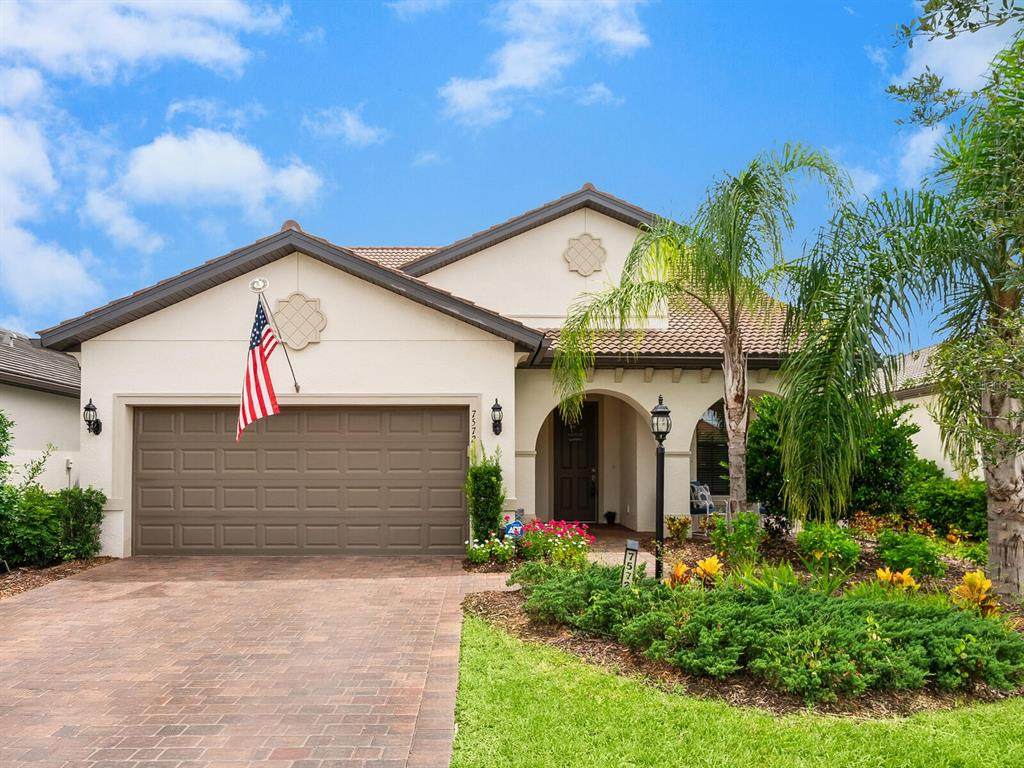 7572 Viola Loop - Photo 1