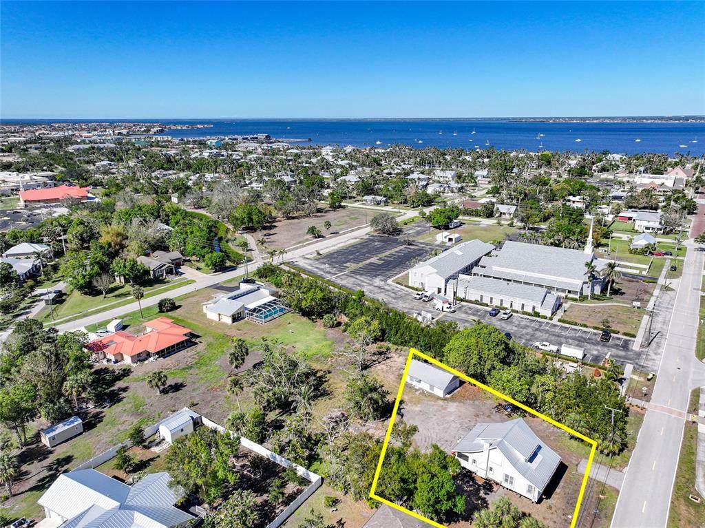 509 Gill Street - Photo 1