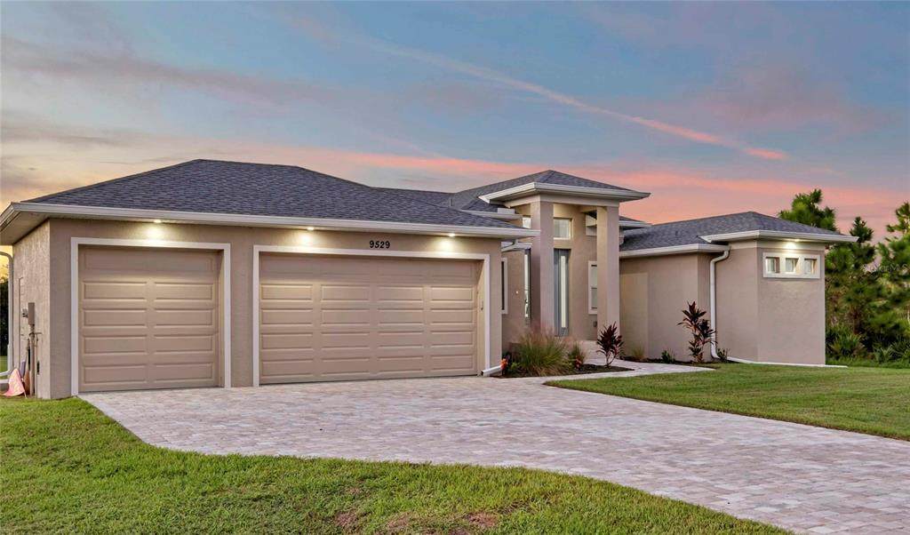 9529 Calumet Boulevard - Photo 1