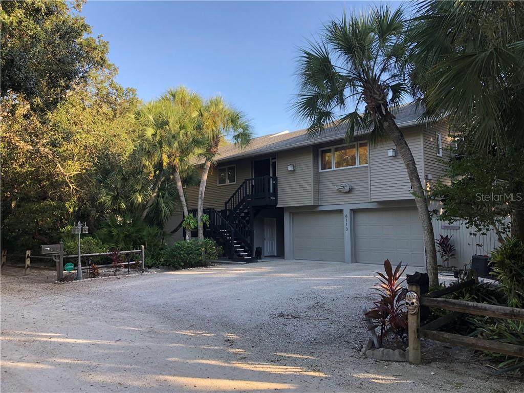 6113 Gnarled Oak Lane - Photo 1