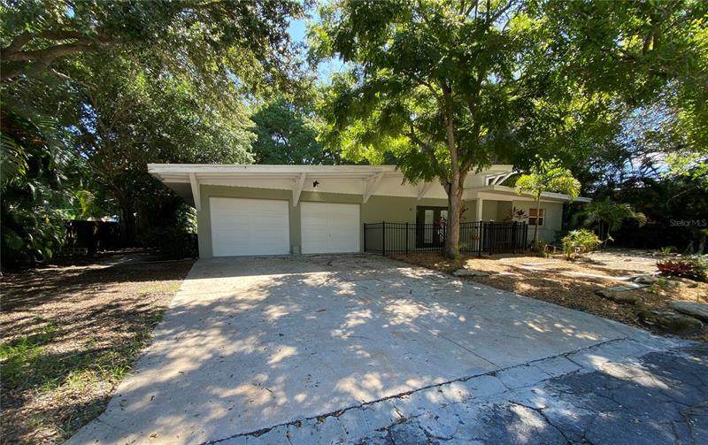 75 47TH Street - Photo 1