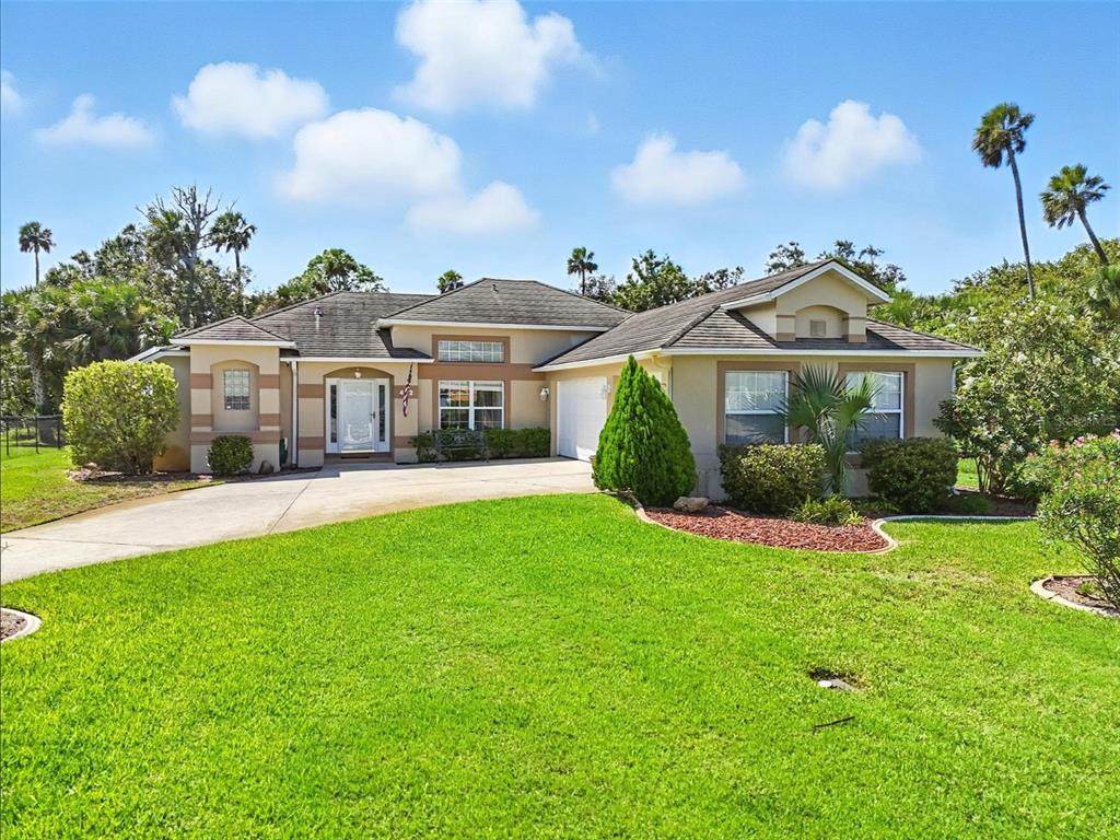 412 Palm Drive - Photo 1