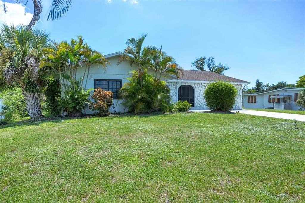 879 2ND Street - Photo 1