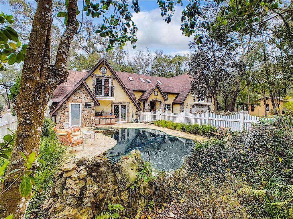 2501 Lake Griffin Road - Photo 1