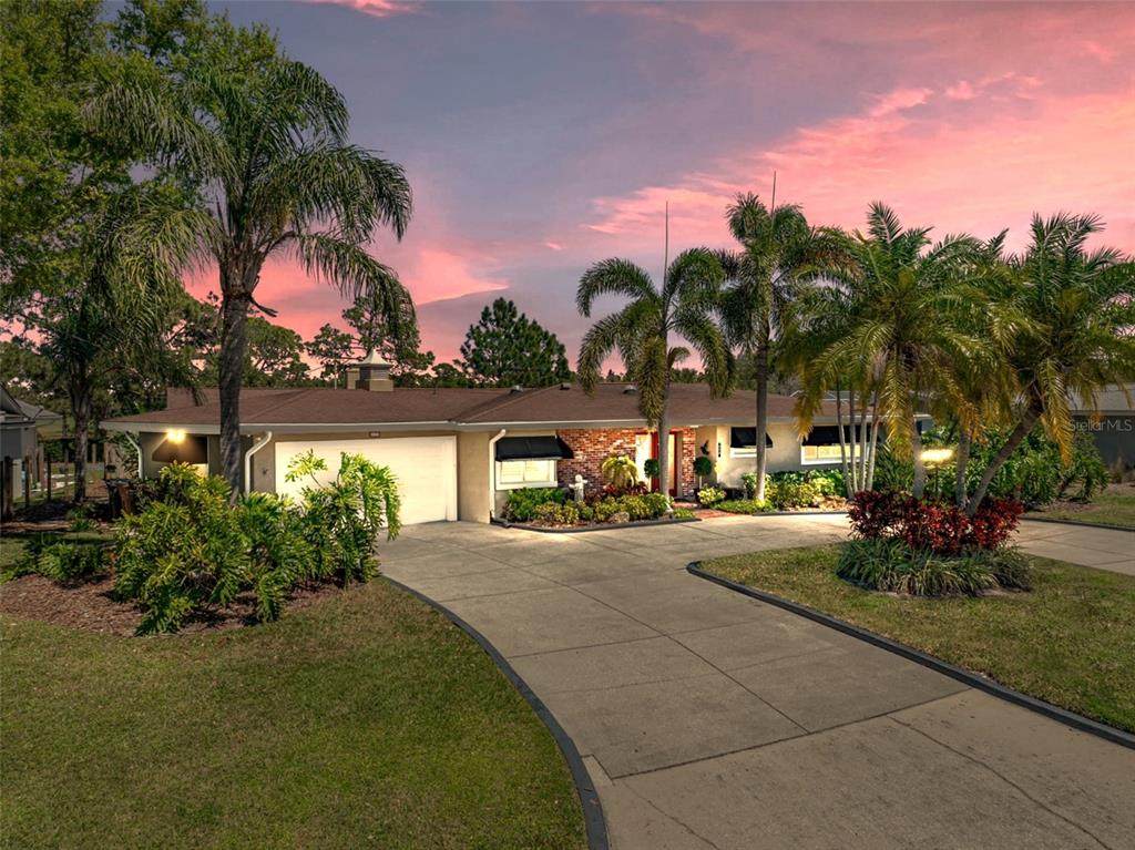 650 Poinsettia Road - Photo 1