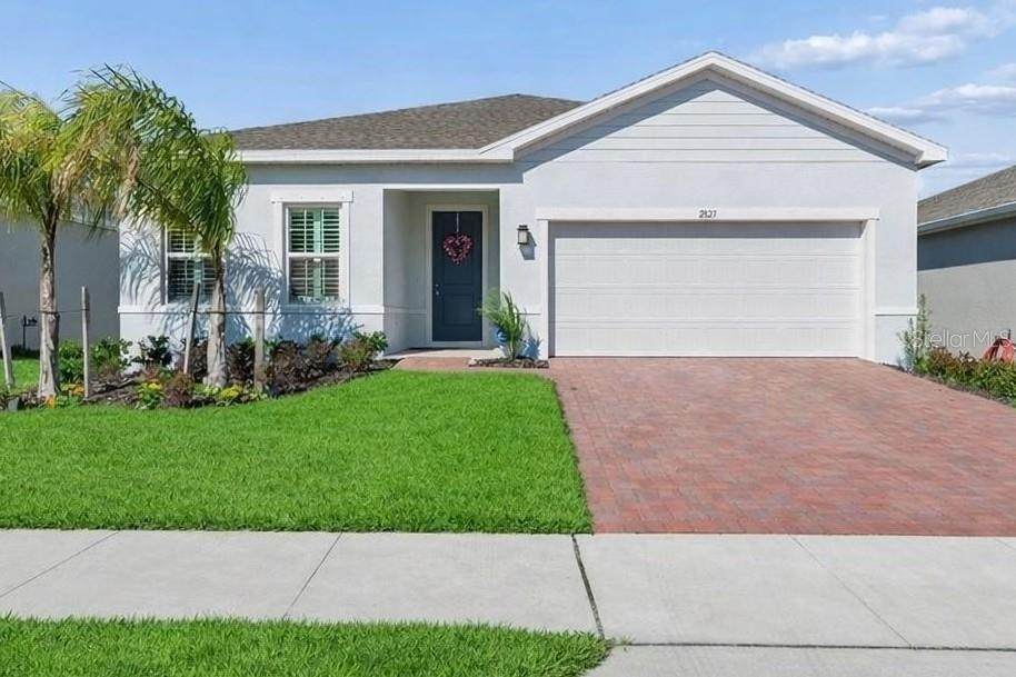 2823 Landing Drive - Photo 1